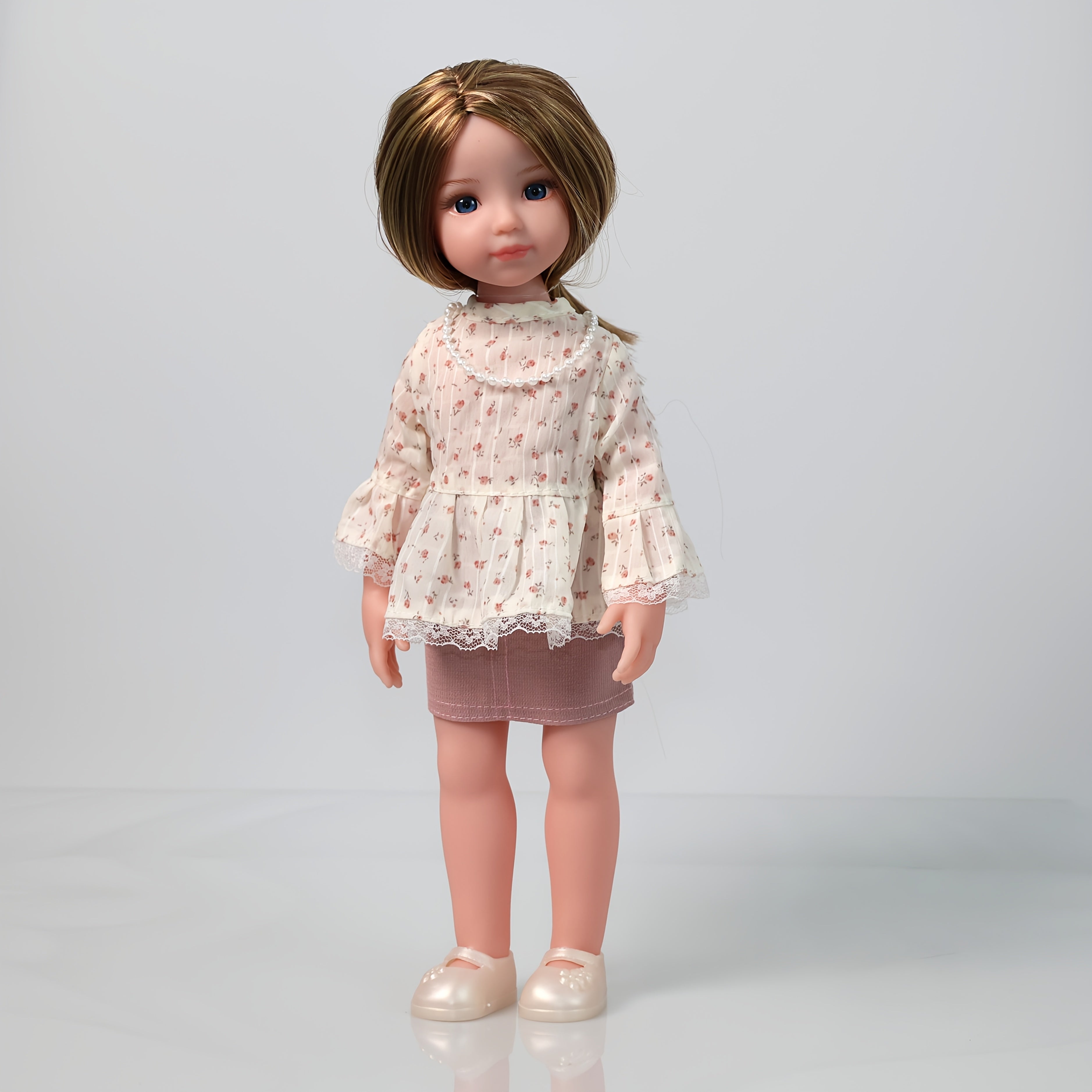 AKODEERD Girl Doll 15-Inch Anime Compatible Poseable Doll with Realistic Body, Movable Limbs & Outfit - Collectible Figure Suitable for Christmas Gifts, for Friends, for Display (Full Clothes & Shoes Included)