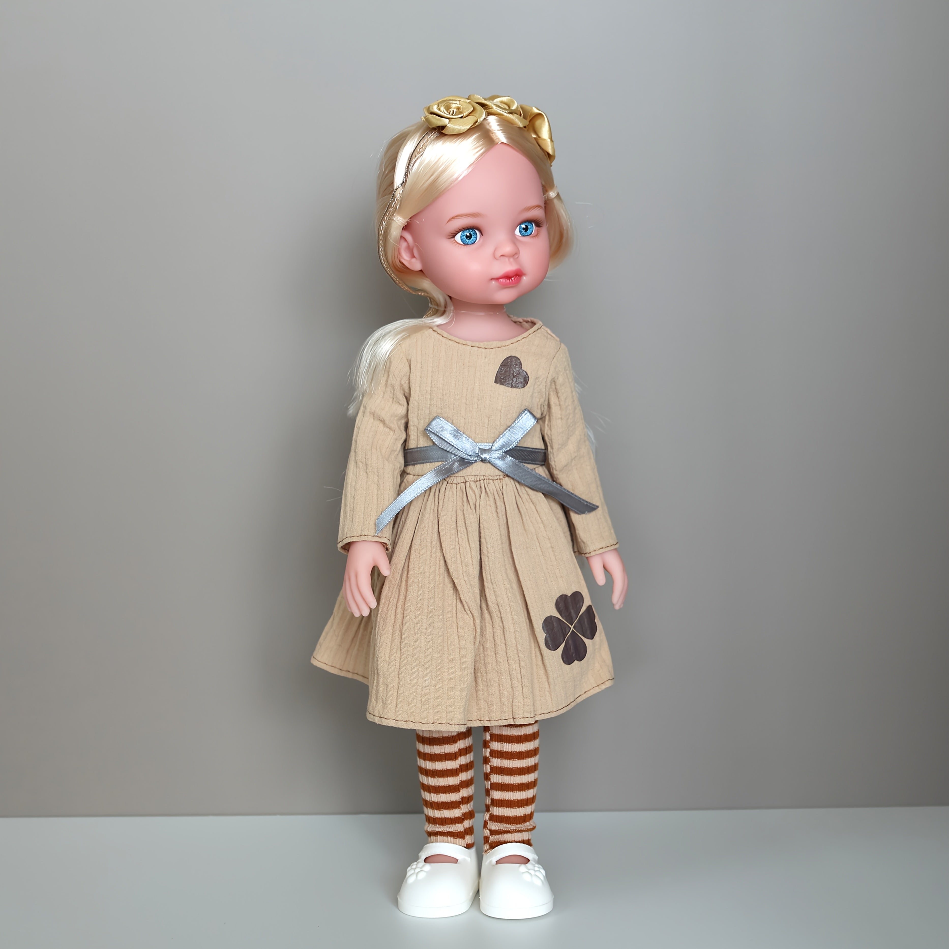 33 CM\u002F13 Inch Girl Doll with Adorable Makeup, Complete Vinyl Body, Soft And Smooth Skin, Dressed in Fashionable Attire - Perfect Gift for Friends This Christmas